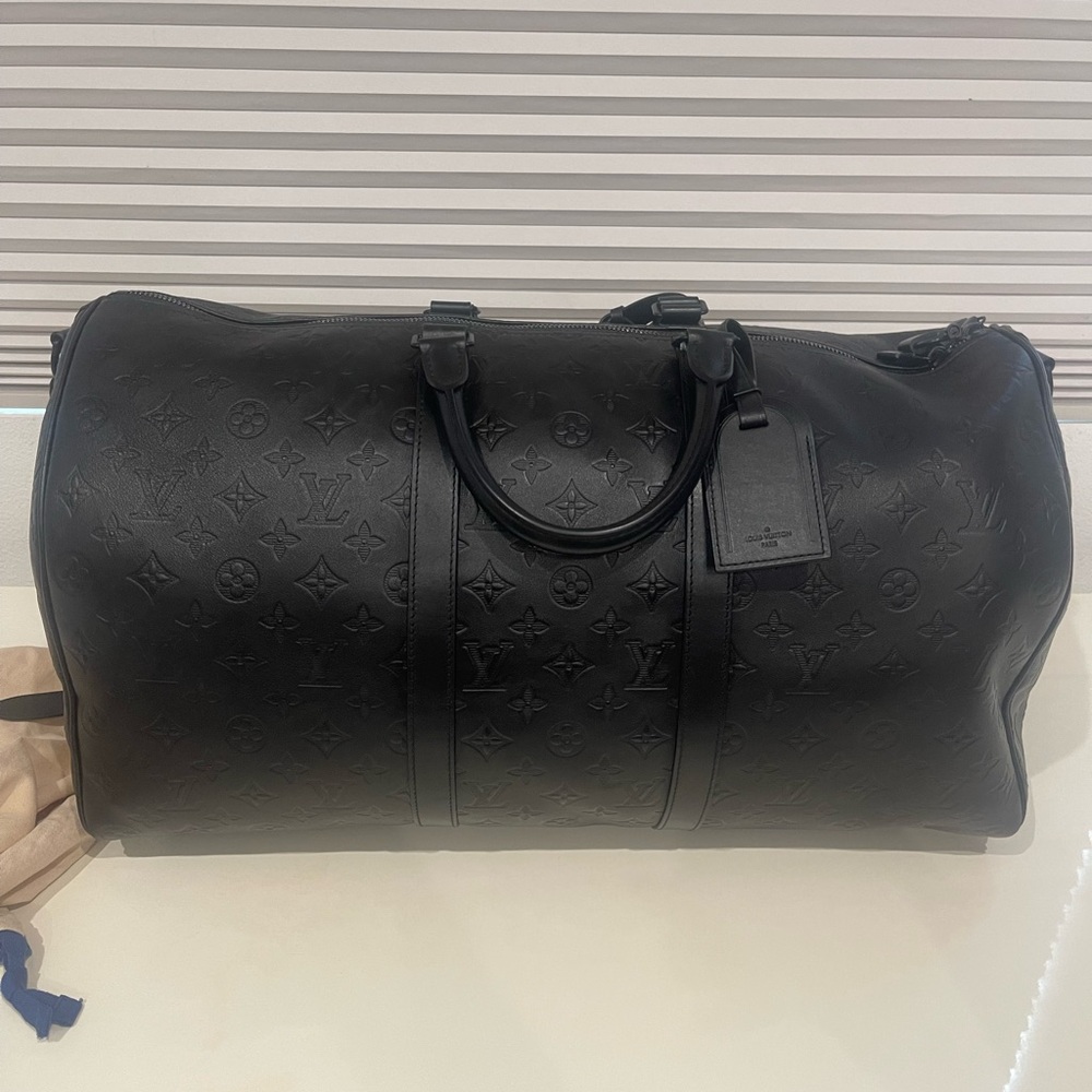 *SOLD* Authentic Louis Vuitton Keepall Bandoulière 50